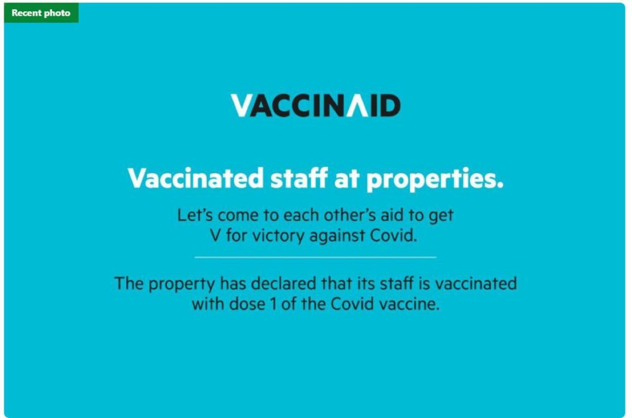 Vaccinated Staff - Oyo 1103 Hotel Prima Batu Aji Buitenkant foto
